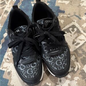 Guess Logo Women’s Sneakers Black Size 7.5